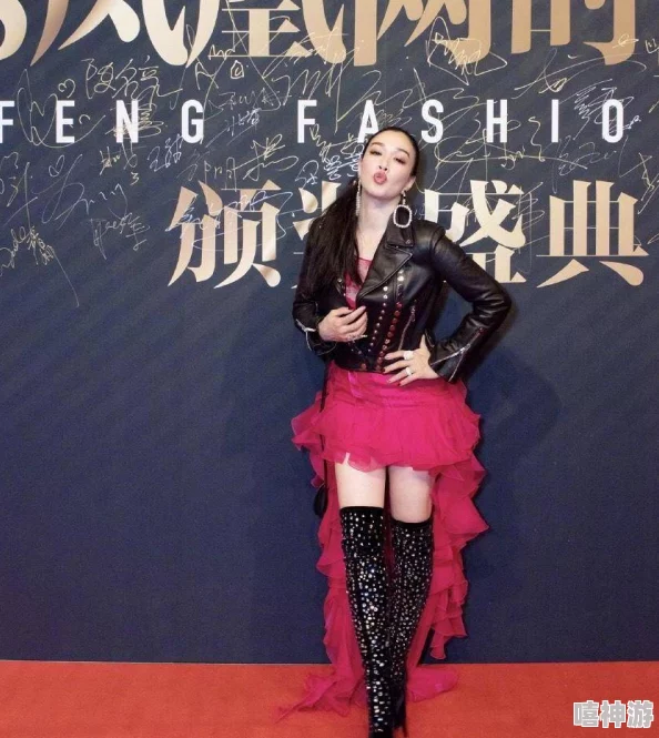 解开人妻的裙子猛烈进入电影，感受情欲与激情交织的视觉盛宴，带你领略不一样的爱情故事