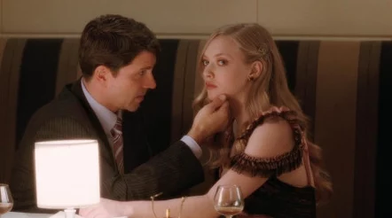 解开人妻的裙子猛烈进入电影，感受情欲与激情交织的视觉盛宴，带你领略不一样的爱情故事