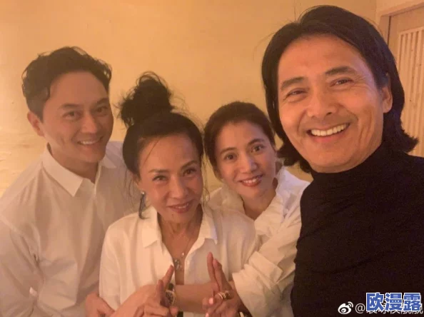 杨兰刘丹夫妻旅游引发网友热议：有人羡慕他们的甜蜜时光，也有人质疑其行程安排是否合理