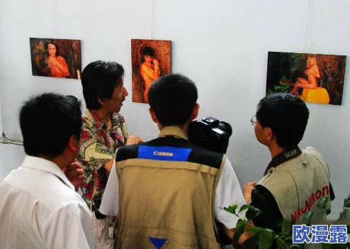 张悠雨大胆玉门打开图147：解析图像背后的文化内涵与艺术表现手法